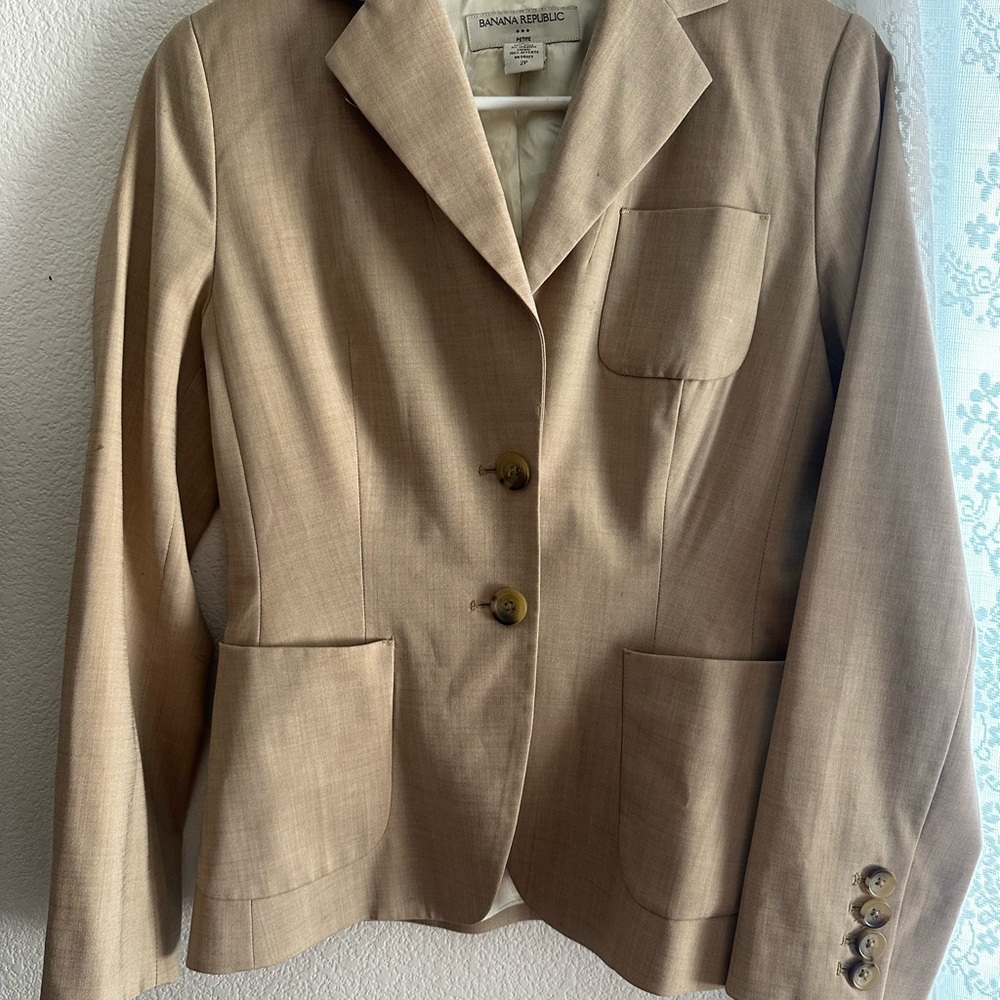 Banana Republic Women's Beige Suit Jacket